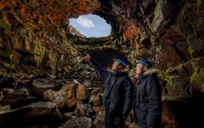 Excursión a un túnel de lava