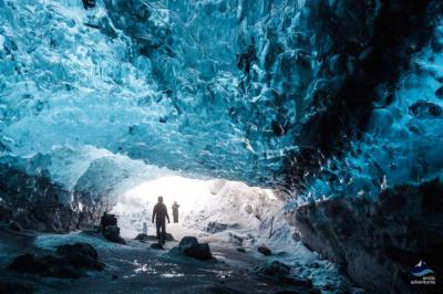 Visita a una cueva de hielo